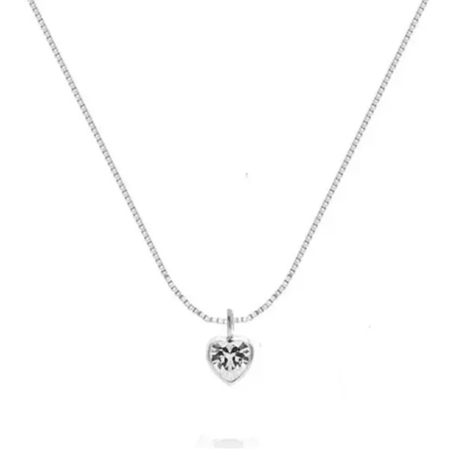 Colar Feminino – Presente para Esposa, Namorada ou Noiva, Coração com Ponto de Luz em Prata