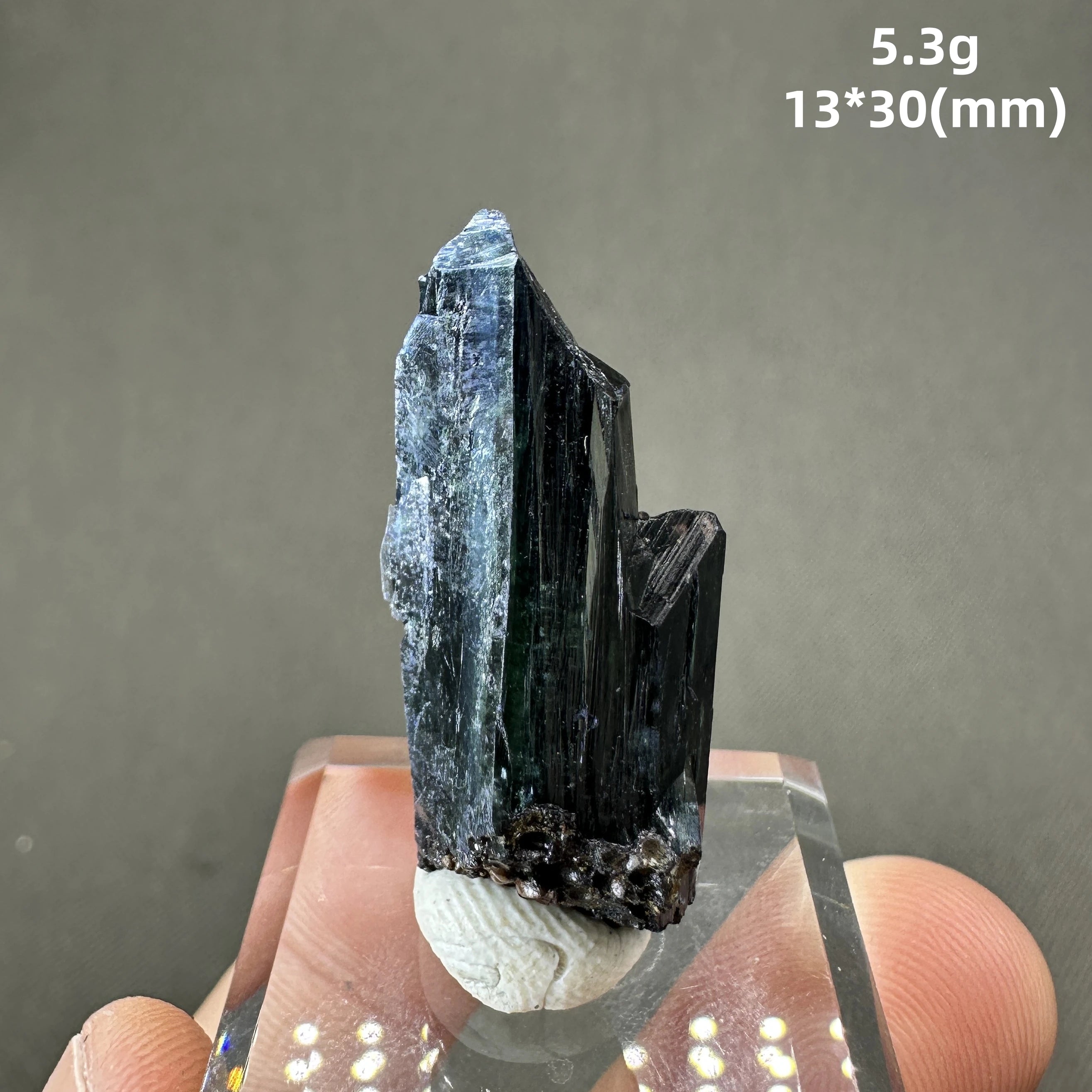Vivianita Azul Natural do Brasil – Mineral Raro com Cristais de Quartzo Curativos