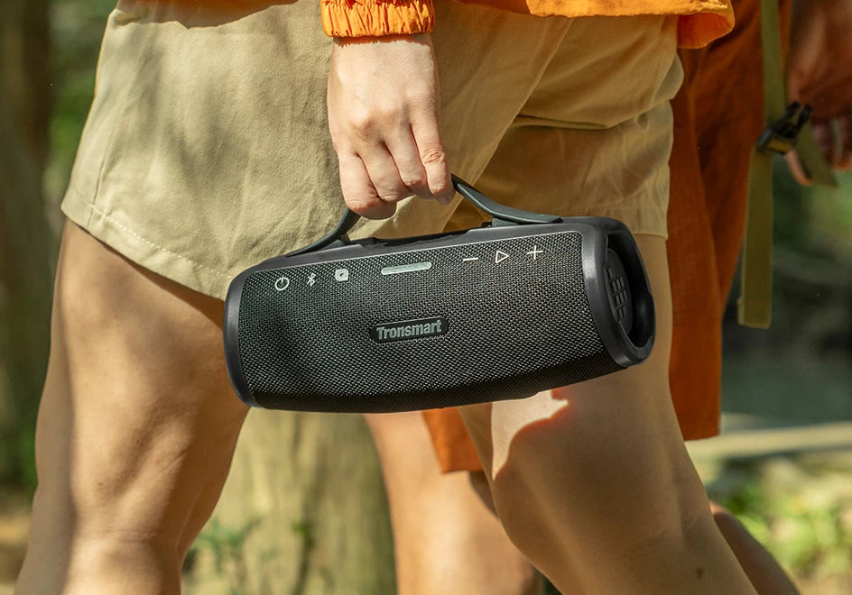 Caixa de Som Bluetooth Tronsmart Mirtune S100 – 50W, À Prova d’Água IPX7, Controle por App, Powerbank Integrado e Alça Retrátil