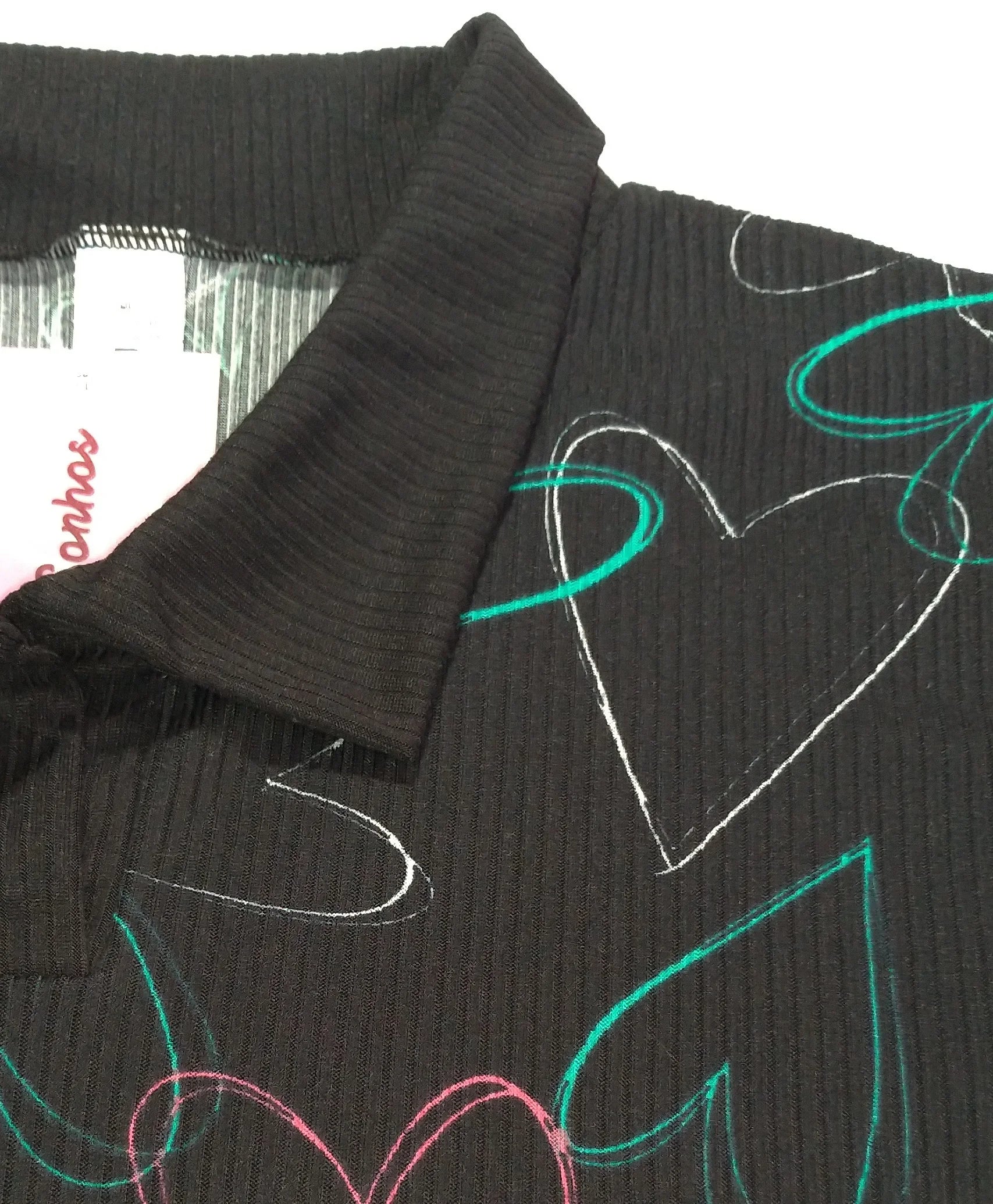 Pijama Longo Feminino – Camisa Polo e Calça com Estampa de Corações